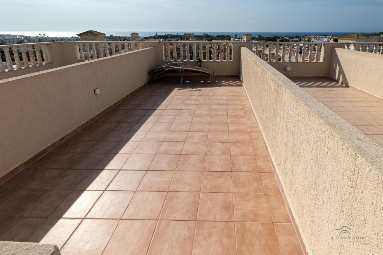 Royal Seacrest Crown-Jewel, 2B, Pools, Sea, Center Lejlighed Paphos Eksteriør billede