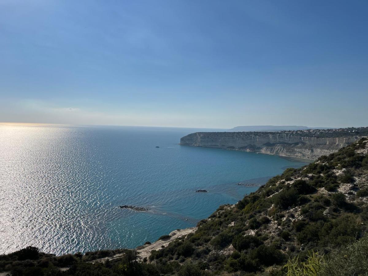 Royal Seacrest Crown-Jewel, 2B, Pools, Sea, Center Lejlighed Paphos Eksteriør billede