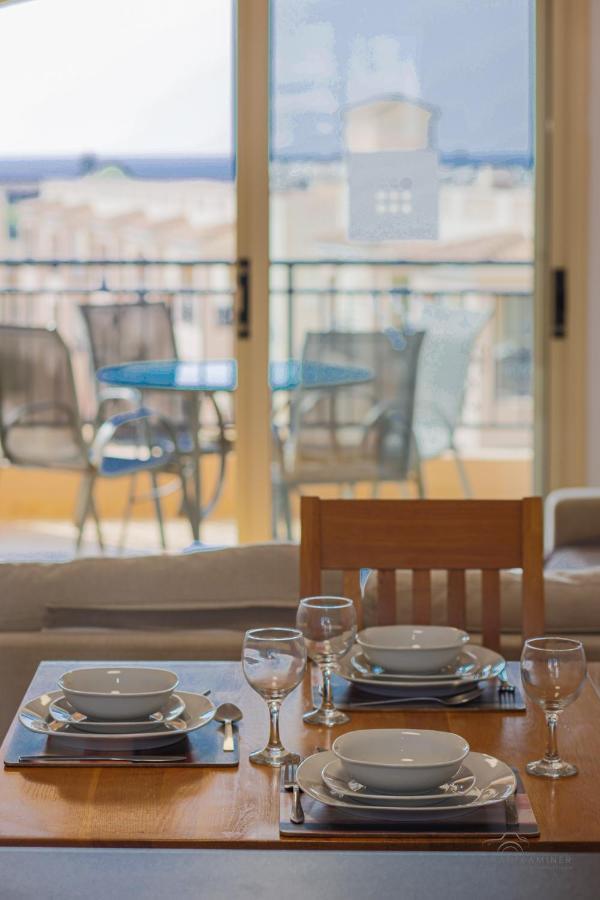 Royal Seacrest Crown-Jewel, 2B, Pools, Sea, Center Lejlighed Paphos Eksteriør billede
